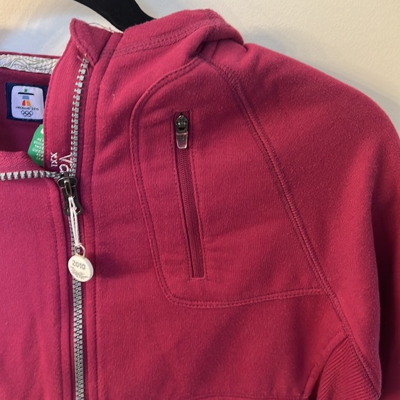 Vancouver 2010 Winter Olympics Merchandise zip-up hoodie - Picture 4 of 8